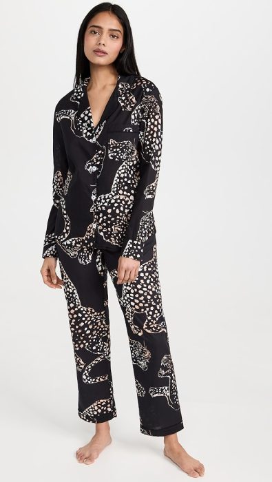 Desmond & Dempsey Womens Long Sleeve Jaguar Pajama Set