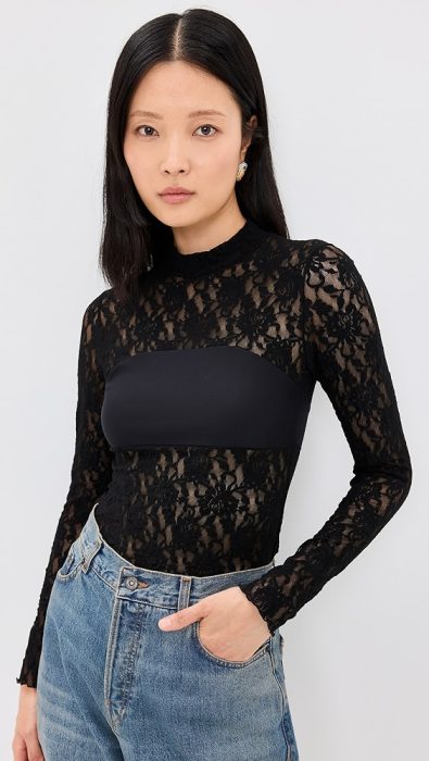 Hanky Panky Sig Lace Mock Neck Long Sleeve Bandeau Top
