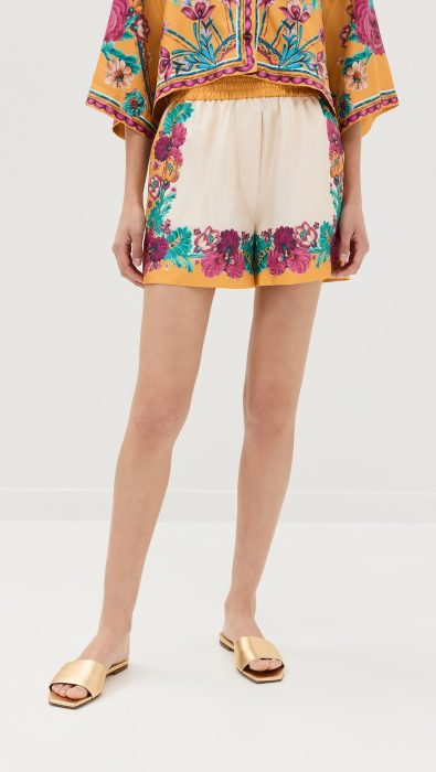 La DoubleJ Pull-Up Shorts